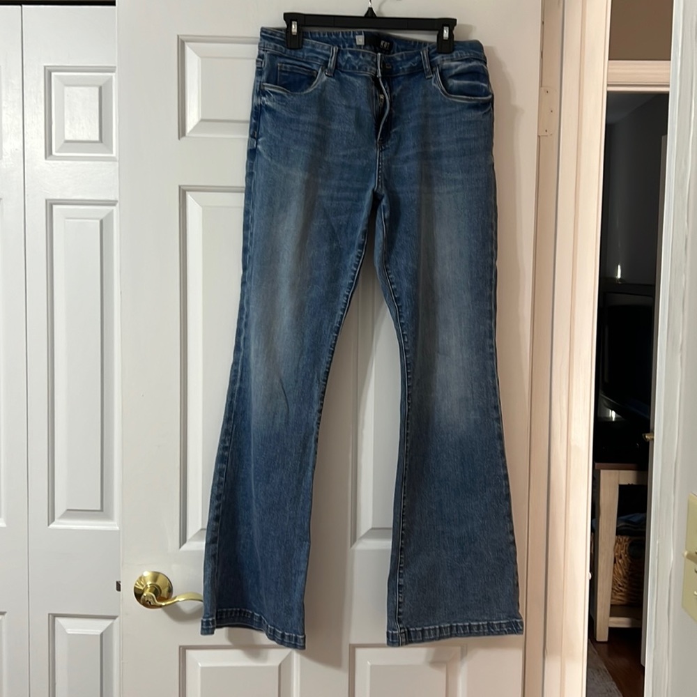 Kut from the Kloth flare jean NEW